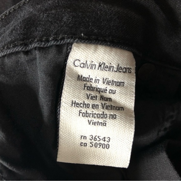 Calvin Klein Cropped Ultimate Skinny Jeans in Black Size 8 - Picture 11 of 13